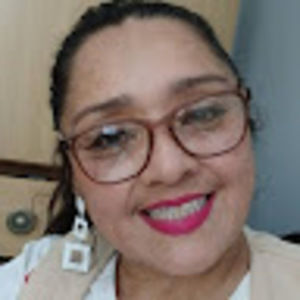 Meet your Posher, Maria lourdes